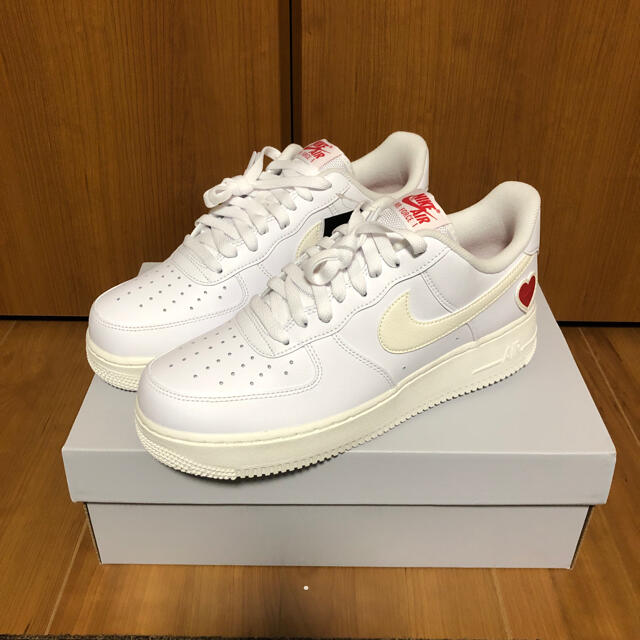 NIKE AIR FORCE 1 "VALENTINE'S DAY"