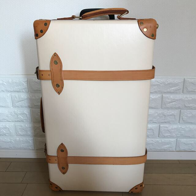 GLOBE-TROTTER(グローブトロッター)のgagagagaga様専用グローブトロッター　26inch  レディースのバッグ(スーツケース/キャリーバッグ)の商品写真