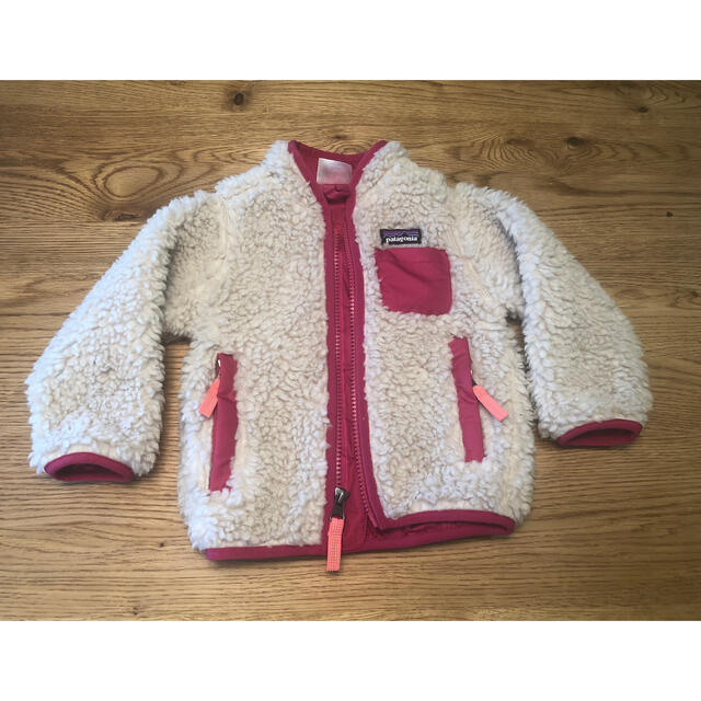 patagonia(パタゴニア)の【最終値下げ】パタゴニア　ボアジャケット　ベビー キッズ/ベビー/マタニティのベビー服(~85cm)(ジャケット/コート)の商品写真