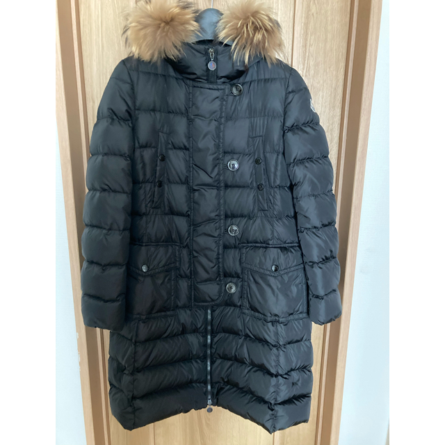 MONCLER(モンクレール)のS08様専用　モンクレール　ジェノブリエ　GENEVRIER 2 ダウンコート レディースのジャケット/アウター(ダウンコート)の商品写真