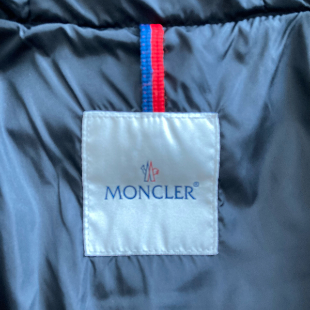 MONCLER(モンクレール)のS08様専用　モンクレール　ジェノブリエ　GENEVRIER 2 ダウンコート レディースのジャケット/アウター(ダウンコート)の商品写真