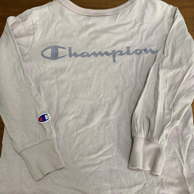 Champion(チャンピオン)のchampion 長袖Tシャツ 110cm ピンク キッズ/ベビー/マタニティのキッズ服女の子用(90cm~)(Tシャツ/カットソー)の商品写真