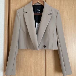 ザラ(ZARA)のZARA  クロップド丈ブレザー(テーラードジャケット)