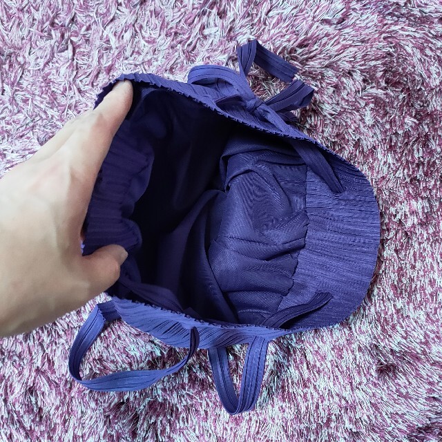 MAISON BREEZEプリーツ巾着ショルダーバッグ レディースのバッグ(ショルダーバッグ)の商品写真
