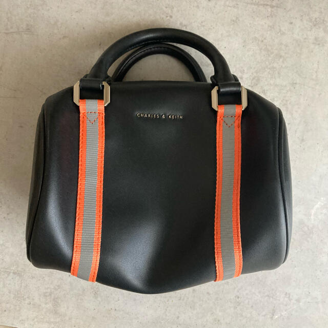 Charles and Keith(チャールズアンドキース)のCharles and Keith バッグ レディースのバッグ(ハンドバッグ)の商品写真