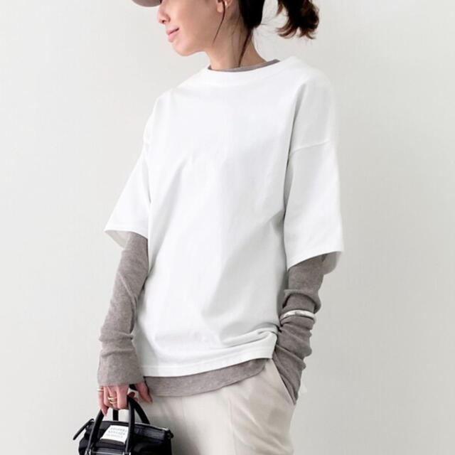 L'Appartement DEUXIEME CLASSE(アパルトモンドゥーズィエムクラス)のL'Appartement Gentlewoman T-sh ホワイト レディースのトップス(Tシャツ(半袖/袖なし))の商品写真