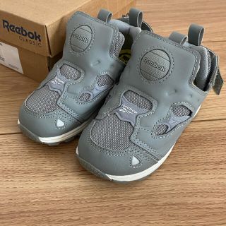 リーボック(Reebok)の【美品】Reebok  ポンプフューリー　リーボック　グレー　13㎝(スニーカー)