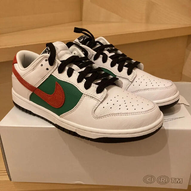 NIKE(ナイキ)のNIKE DUNK LOW 27.0cm ダンク バイユー by you メンズの靴/シューズ(スニーカー)の商品写真