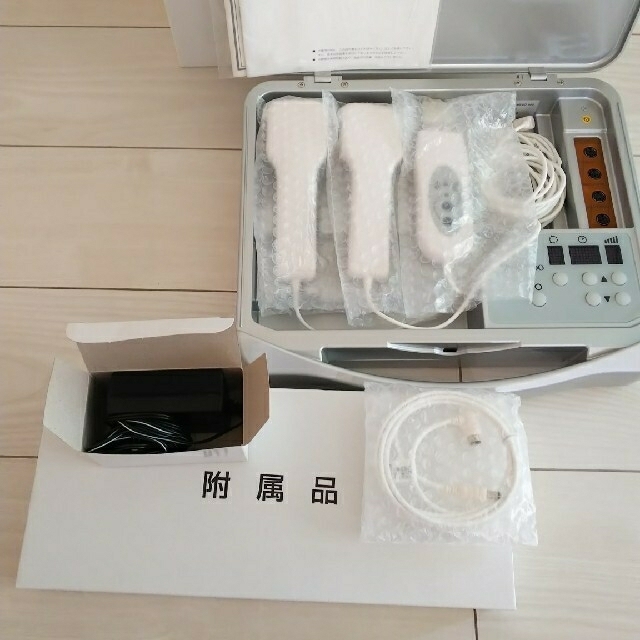 エステツイン 美顔器 MESO500 取説・トリートメントマニュアル エステツイン 美顔器 MESO500 取説・トリートメントマニュアル
