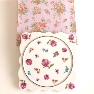 ロイヤルアーデン🌹鍋敷き(テーブル用品)