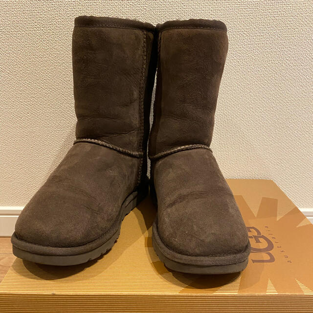 【美品】UGGブーツ　クラシックショート　ムートンブーツ　23cm