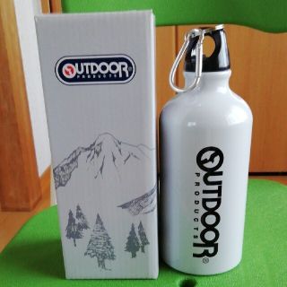 アウトドアプロダクツ(OUTDOOR PRODUCTS)のOUTDOOR PRODUCTS　カラビナ付きボトル　500ml　箱入新品未使用(その他)