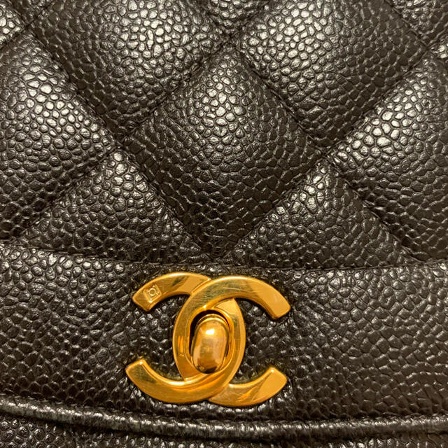 CHANEL(シャネル)のCHANEL  ダイアナ　shouwa61様12/26までお取り置き レディースのバッグ(ショルダーバッグ)の商品写真