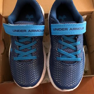 アンダーアーマー(UNDER ARMOUR)のアンダーアーマー　運動靴 スニーカー　17cm(スニーカー)