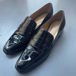 チャールズアンドキース(Charles and Keith)のチャールズアンドキース Charls&Keith  クラシックヒール ローファー(ローファー/革靴)