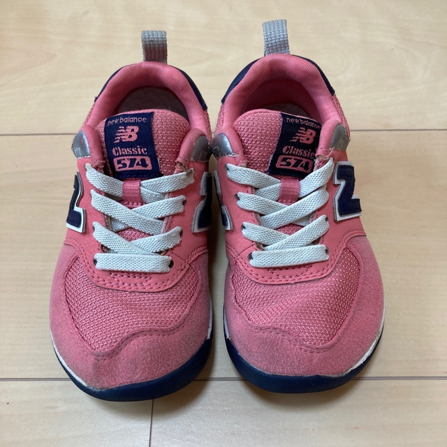 New Balance(ニューバランス)のNewBalance（ニューバランス）子供靴　スニーカー　15.5cm 　ピンク キッズ/ベビー/マタニティのキッズ靴/シューズ(15cm~)(スニーカー)の商品写真