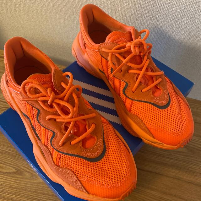 adidas(アディダス)のAdidas ランニングシューズ OZWEEGO 26cm オレンジ メンズの靴/シューズ(スニーカー)の商品写真