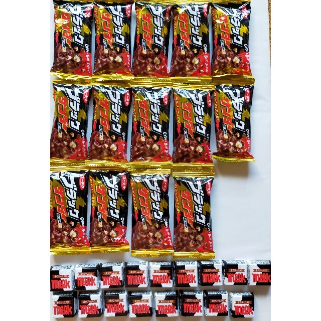 31点セット☆ブラックサンダー&チロルチョコレート詰合せ セット送料無料 食品/飲料/酒の食品(菓子/デザート)の商品写真