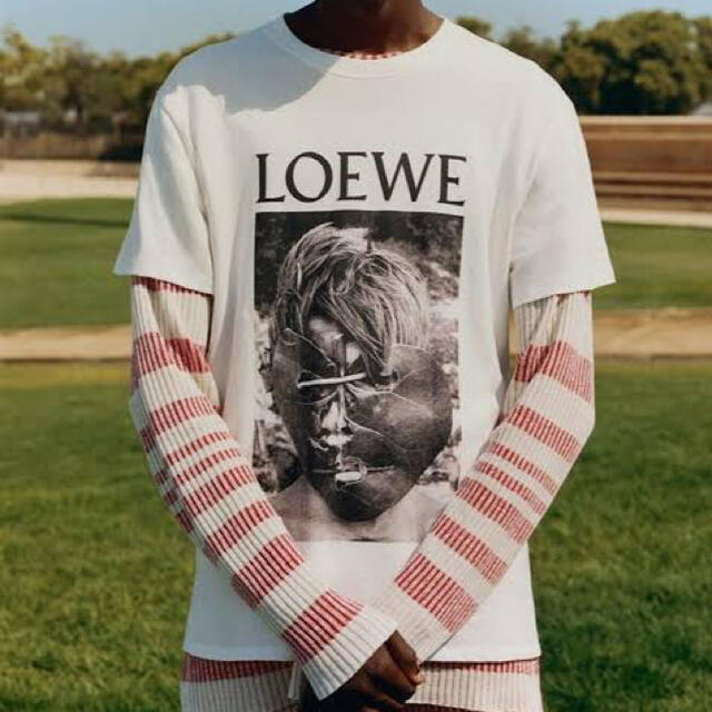 LOEWE(ロエベ)のLOEWE 20ss Tシャツ　ホワイト　XL アナグラム　片寄涼太着用 レディースのトップス(Tシャツ(半袖/袖なし))の商品写真