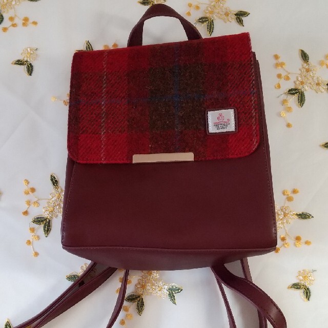 Harris Tweed(ハリスツイード)のハリスツイード　秋冬　ミニリュック　未使用　赤 レディースのバッグ(リュック/バックパック)の商品写真