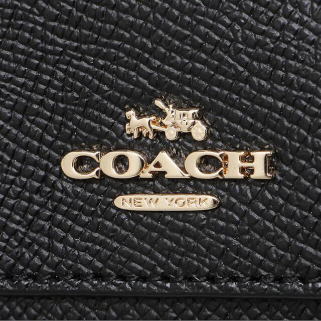 COACH(コーチ)の極美品　コーチ　ホワイト　ショルダーバッグ レディースのバッグ(ショルダーバッグ)の商品写真