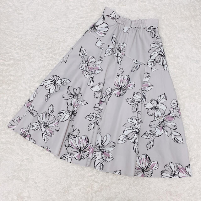 ꕤ新品タグ付き ピンク JUSGLITTY 花柄スカート