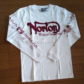 ノートン(Norton)のNorton  刺繍&プリント ロングTee 【白】(Tシャツ/カットソー(七分/長袖))