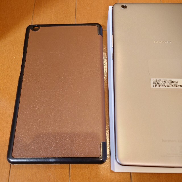 HUAWEI(ファーウェイ)のHUAWEI MediaPad M3 lite ガラスフィルム貼り付け済ケース付 スマホ/家電/カメラのPC/タブレット(タブレット)の商品写真