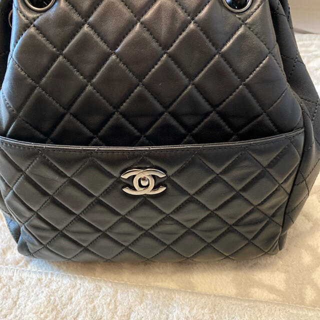 CHANEL(シャネル)のシャネル　ラムスキンショルダーバッグ週末価格 レディースのバッグ(ショルダーバッグ)の商品写真