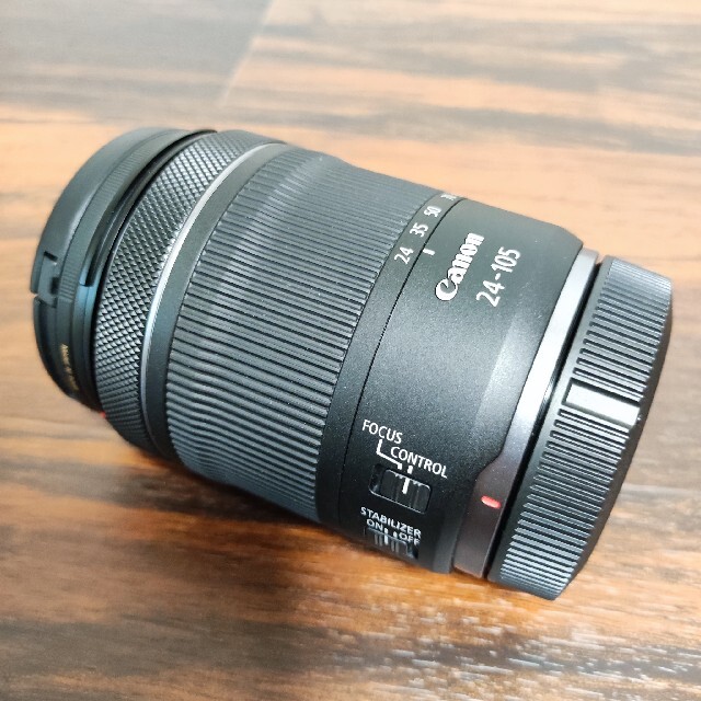 Canon(キヤノン)のRF24-105mm F4-7.1 IS STM レンズ保護フィルター付 スマホ/家電/カメラのカメラ(レンズ(ズーム))の商品写真