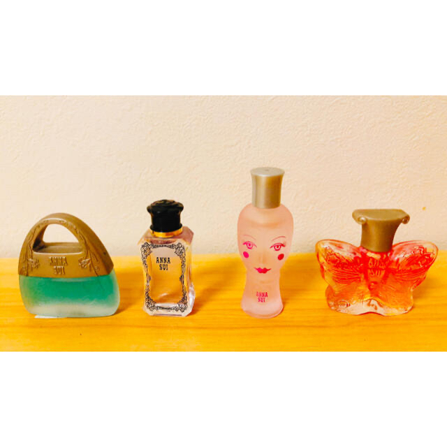 ANNA SUI(アナスイ)の【今だけ大幅値下げ】アナスイ　香水ミニセット コスメ/美容の香水(香水(女性用))の商品写真