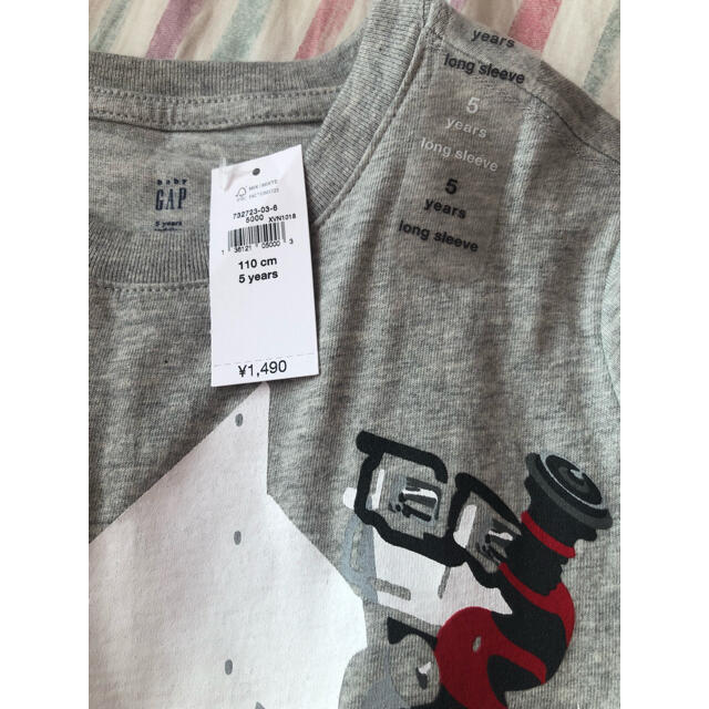 babyGAP(ベビーギャップ)のbabyGAP  長袖  Tシャツ キッズ/ベビー/マタニティのキッズ服男の子用(90cm~)(Tシャツ/カットソー)の商品写真