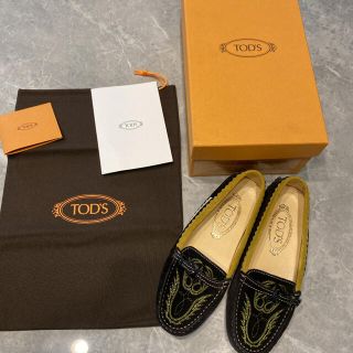 トッズ(TOD'S)のまり様専用(ローファー/革靴)