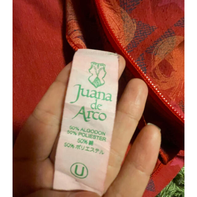 juana de arco ヨガトップス　赤　フォアナデアルコ スポーツ/アウトドアのトレーニング/エクササイズ(ヨガ)の商品写真