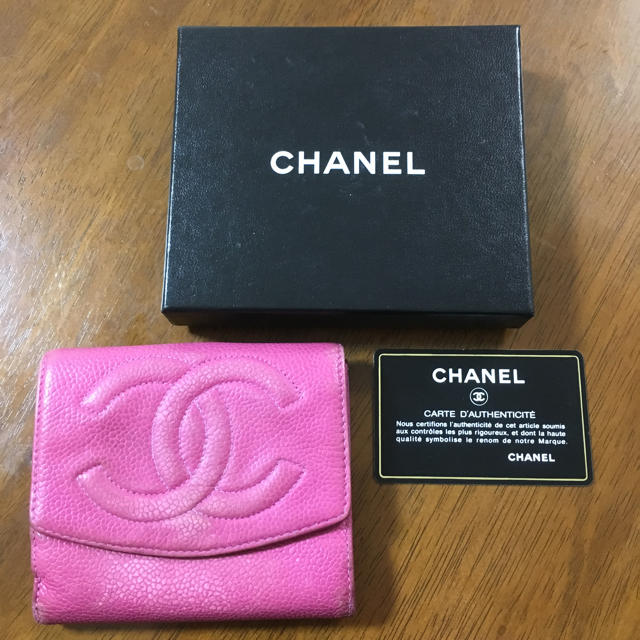 CHANEL(シャネル)のWACO様♩シャネル♡折財布♡キャビアスキン レディースのファッション小物(財布)の商品写真