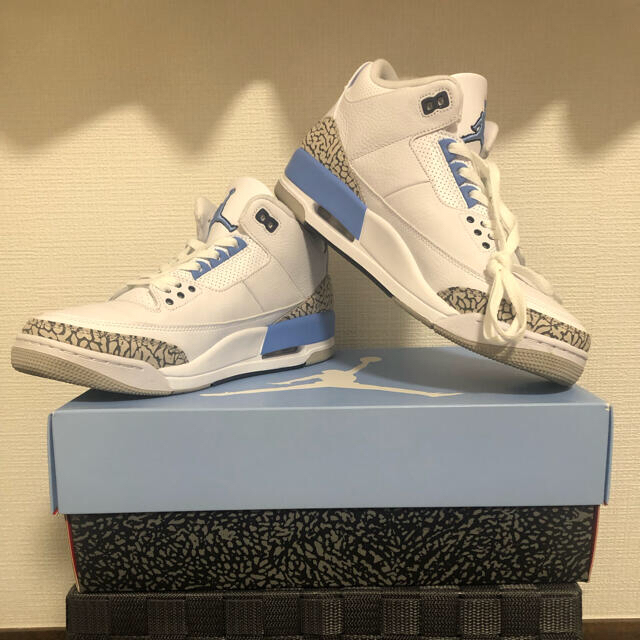 NIKE(ナイキ)のNIKE ナイキ AIR JORDAN 3 UNC エアジョーダン 3 レトロ メンズの靴/シューズ(スニーカー)の商品写真