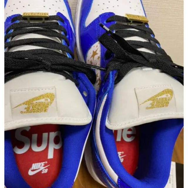 Supreme(シュプリーム)の スニダン　SUPREME × NIKE SB DUNK LOW メンズの靴/シューズ(スニーカー)の商品写真