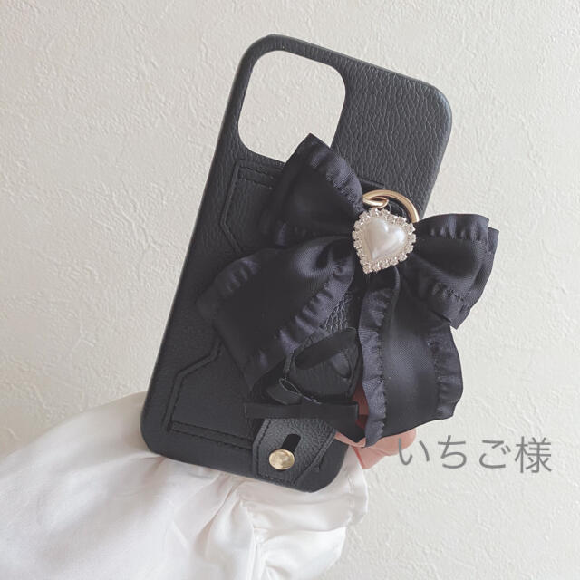 いちご様 フリル×編み上げリボン iPhoneケース スマホ/家電/カメラのスマホアクセサリー(iPhoneケース)の商品写真