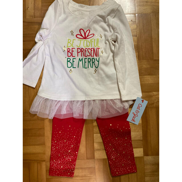 carter's(カーターズ)のアメリカ　クリスマス　セットアップ　新品 キッズ/ベビー/マタニティのキッズ服女の子用(90cm~)(Tシャツ/カットソー)の商品写真