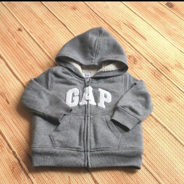 babyGAP(ベビーギャップ)のアウター80 キッズ/ベビー/マタニティのベビー服(~85cm)(ジャケット/コート)の商品写真