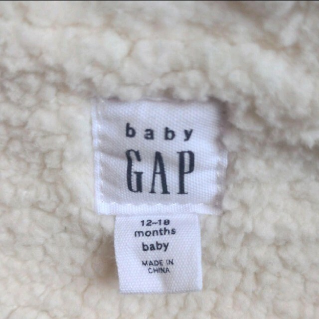 babyGAP(ベビーギャップ)のアウター80 キッズ/ベビー/マタニティのベビー服(~85cm)(ジャケット/コート)の商品写真