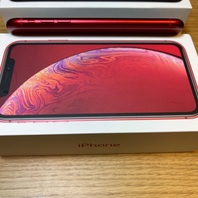 Apple(アップル)のiPhoneⅩR 128gb product Red docomoモデル スマホ/家電/カメラのスマートフォン/携帯電話(スマートフォン本体)の商品写真