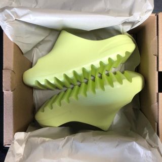 アディダス(adidas)のYEEZY SLIDE KIDS  GLOW GREEN 19cm(サンダル)