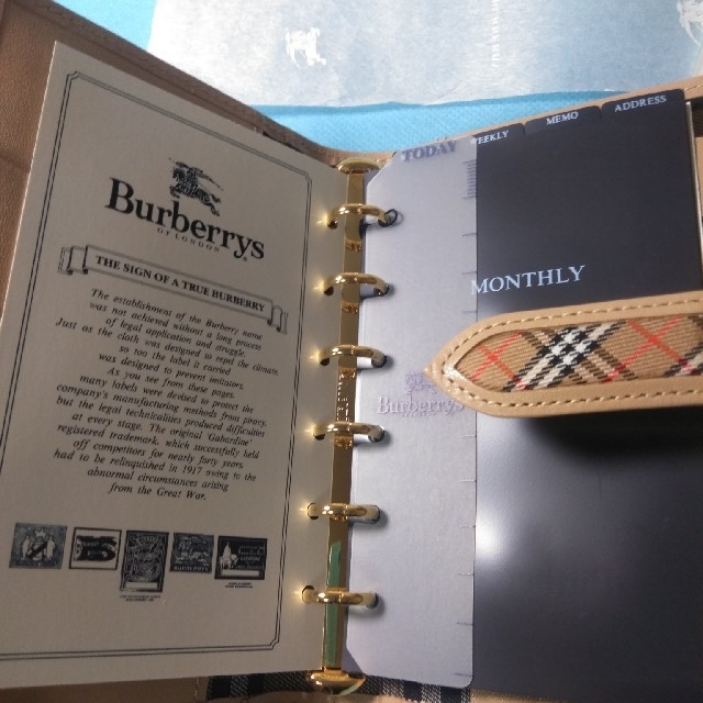 BURBERRY(バーバリー)の新品·未使用　バーバリー　手帳 インテリア/住まい/日用品の文房具(その他)の商品写真