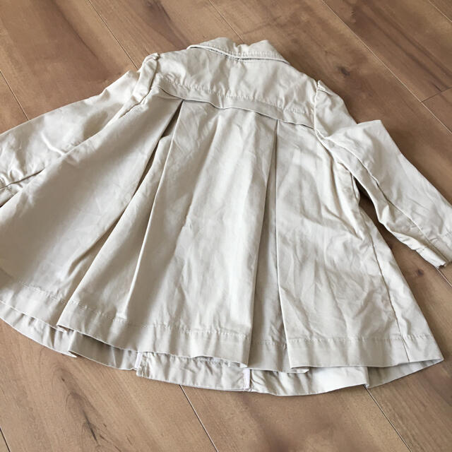 babyGAP(ベビーギャップ)の【美品！】baby GAPトレンチコート80cm キッズ/ベビー/マタニティのベビー服(~85cm)(ジャケット/コート)の商品写真