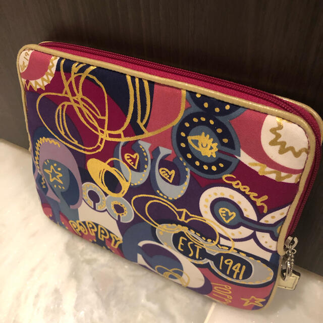 COACH(コーチ)のcoach iPadケース　タブレットケース　コーチ スマホ/家電/カメラのスマホアクセサリー(iPadケース)の商品写真