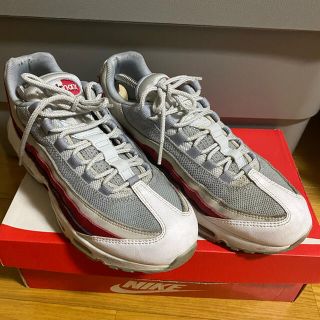 ナイキ(NIKE)のNIKE AIR MAX 95 ESSENTIAL  26.5 箱有(スニーカー)