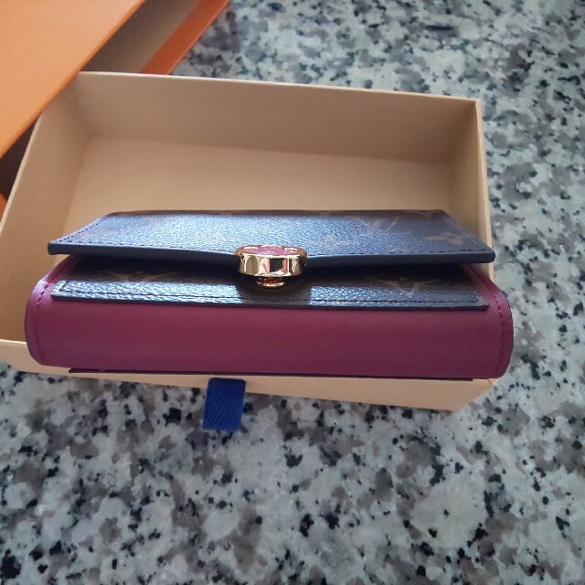 LOUIS ポルトフォイユ 折り財布/廃盤品☆の通販 by azu|ルイヴィトンならラクマ VUITTON - ✨美品✨ セール低価