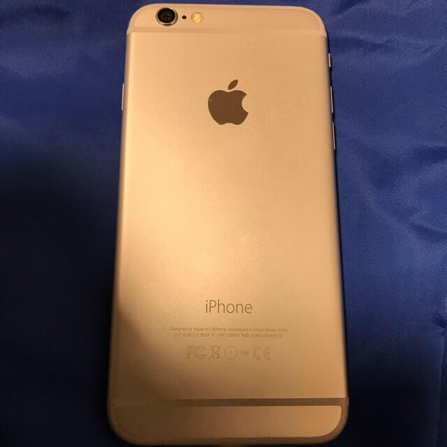 Apple(アップル)のau iPhone6 128GB スマホ/家電/カメラのスマートフォン/携帯電話(スマートフォン本体)の商品写真