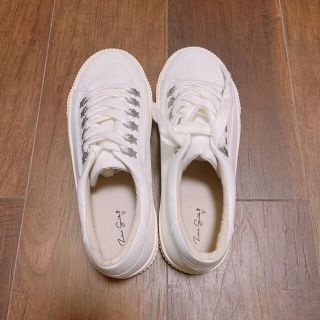 ザラ(ZARA)のザラ　キッズ　スニーカー　ホワイト(スニーカー)